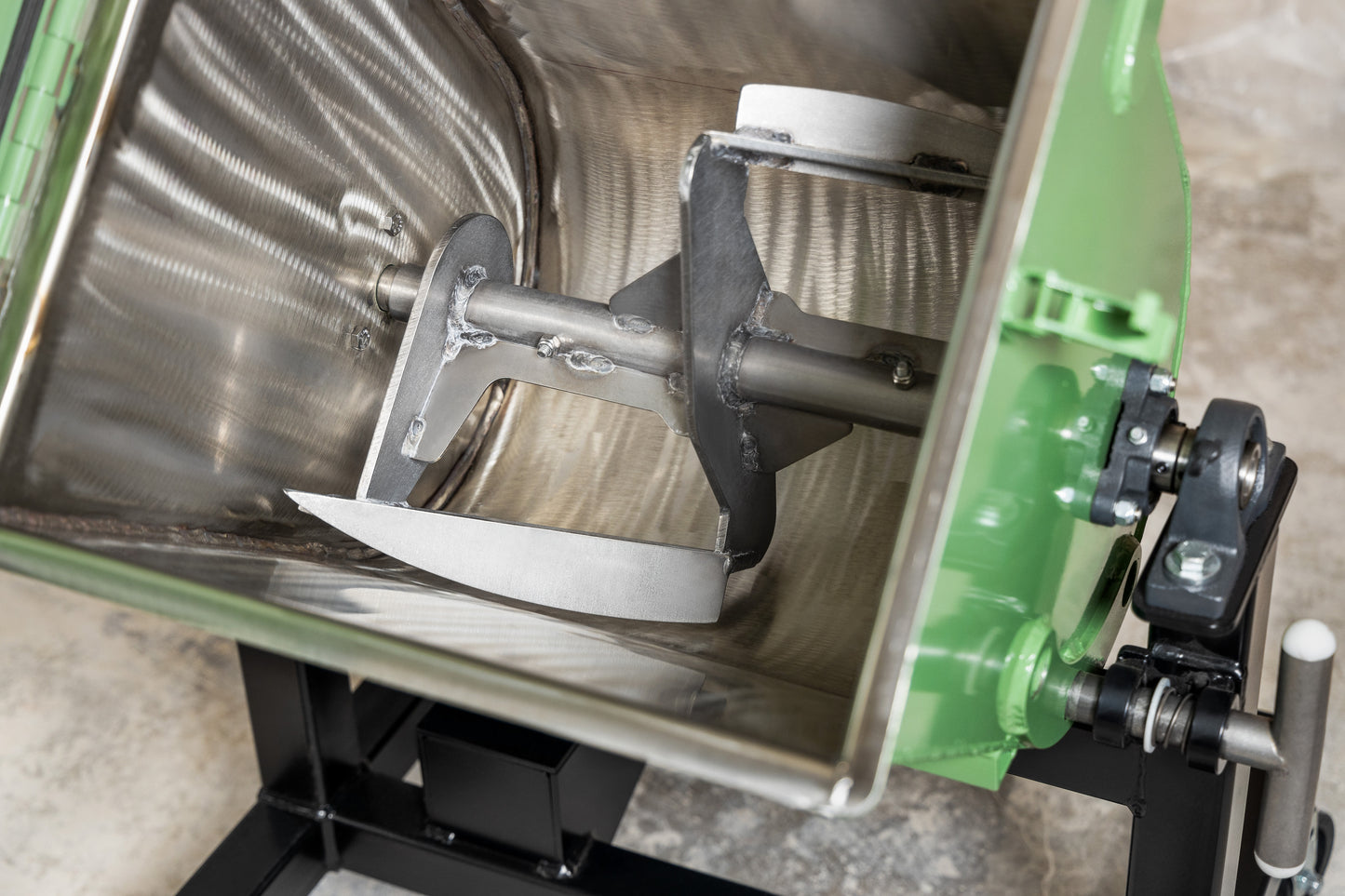 12SD - 125 lb batch Clay Mixer