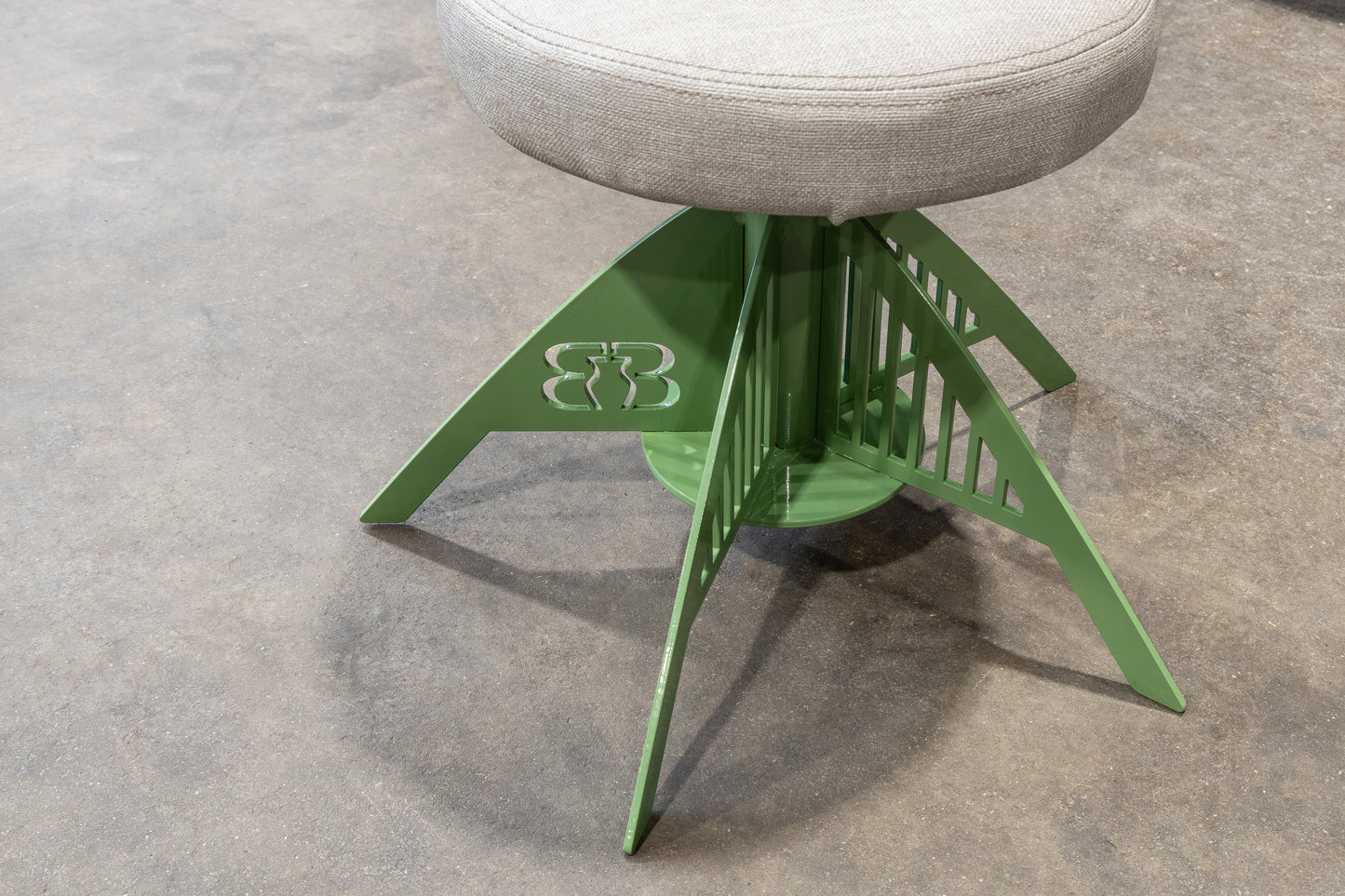 BlueBird Potter’s Stool